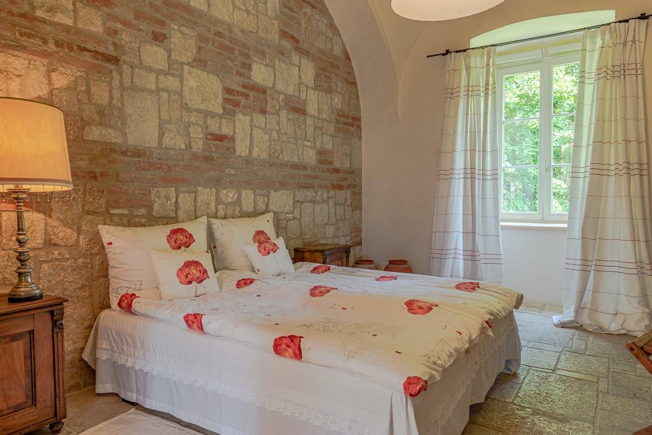 Svastics Kuria Hotel Szentgalosker Екстериор снимка